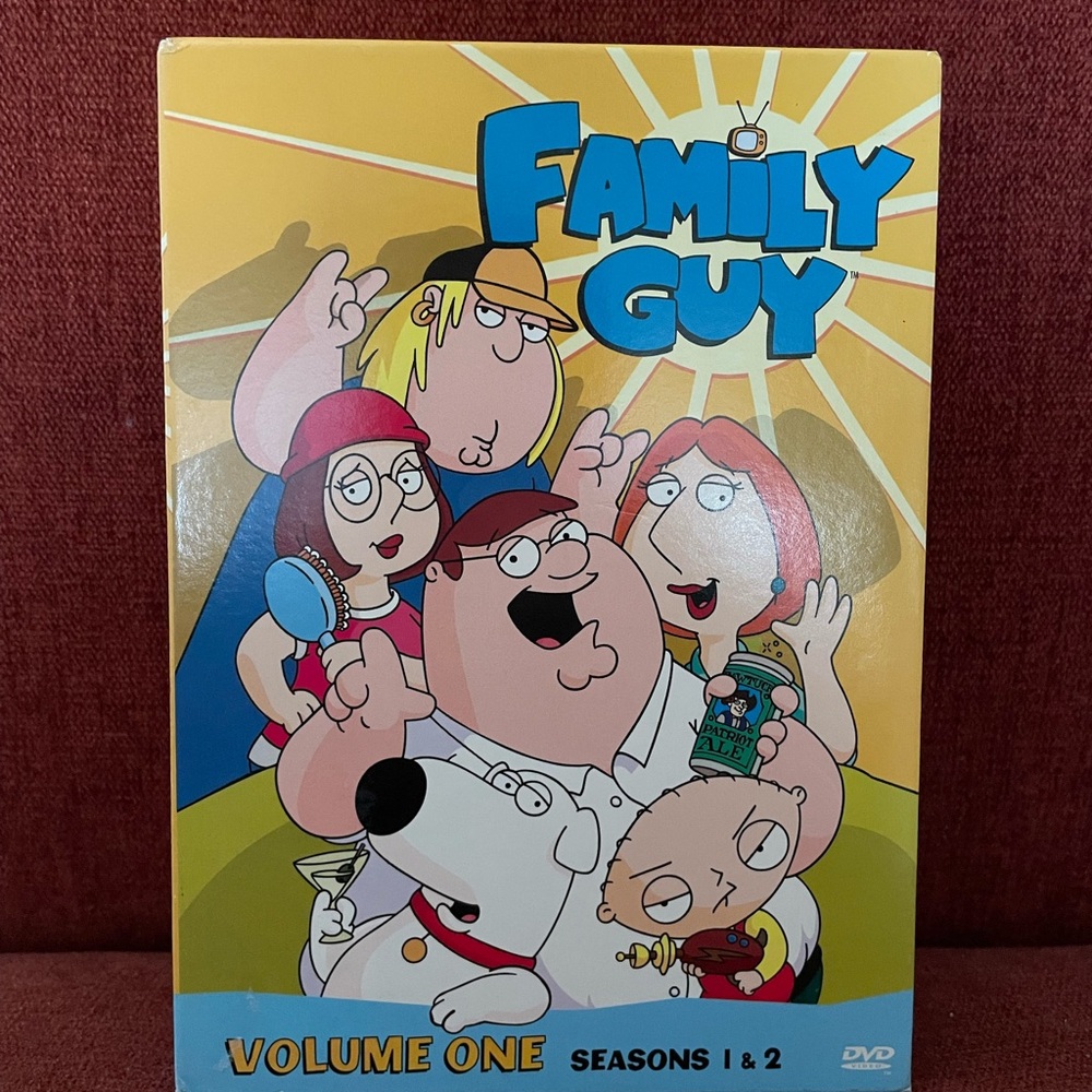 : family guy Volume One (Seasons 1 & 2) DVD - Yellow Cover